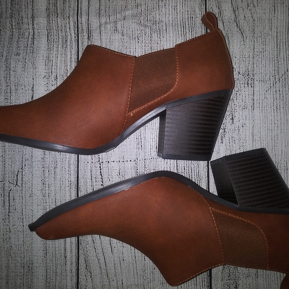 Chinese Laundry Las Angeles Ankle Boots - Picture 3 of 7